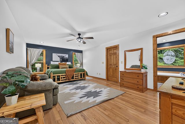 50 Kings Court, Ellijay, GA 30540