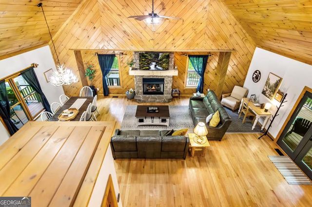 50 Kings Court, Ellijay, GA 30540