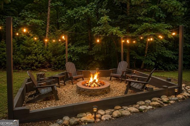 50 Kings Court, Ellijay, GA 30540