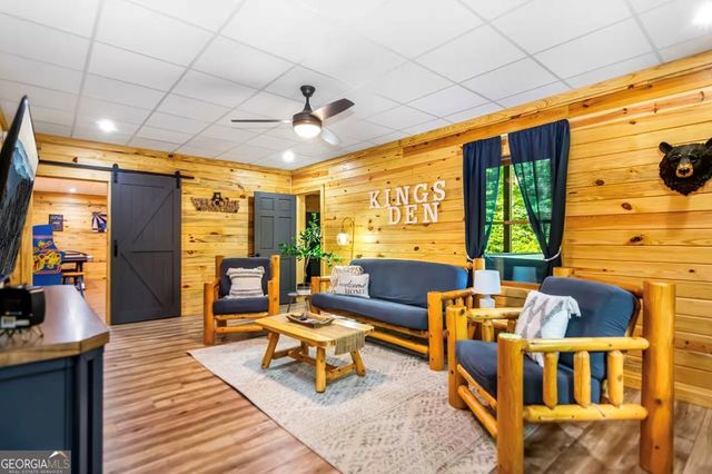 50 Kings Court, Ellijay, GA 30540