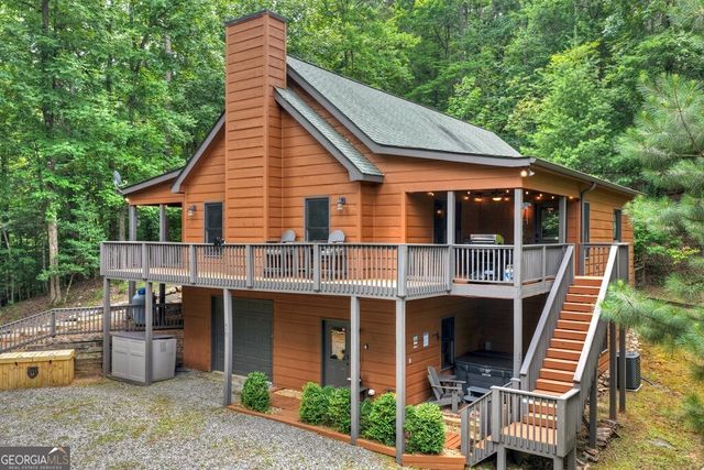 50 Kings Court, Ellijay, GA 30540