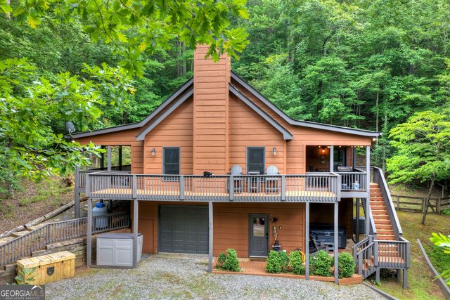 50 Kings Court, Ellijay, GA 30540