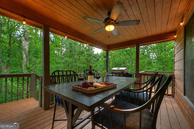 50 Kings Court, Ellijay, GA 30540