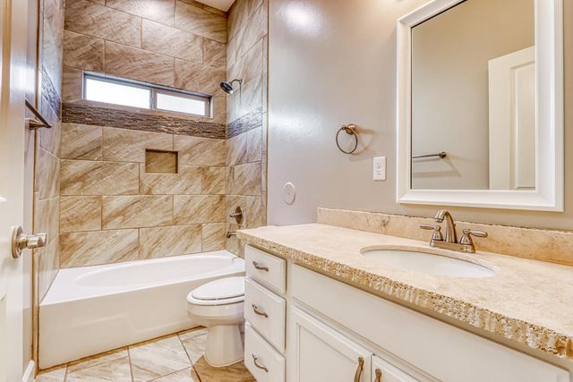 12177 CHAPEL HILL Road, Horizon City, TX 79928
