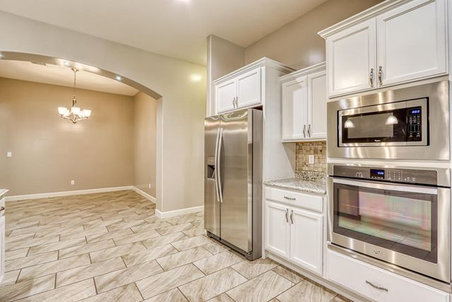 12177 CHAPEL HILL Road, Horizon City, TX 79928