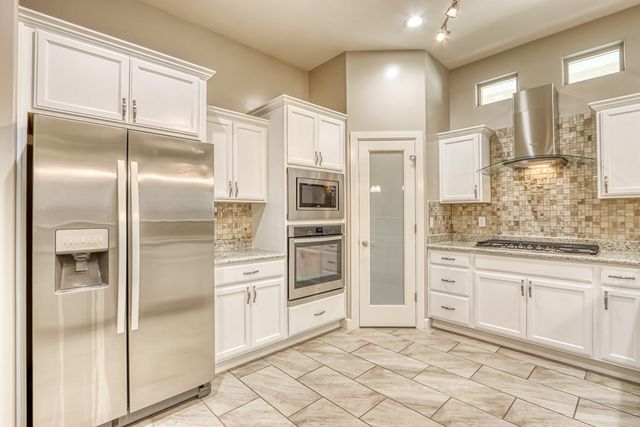 12177 CHAPEL HILL Road, Horizon City, TX 79928