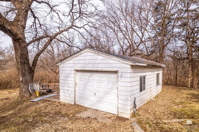 4490 Tuttle Creek Boulevard, Manhattan, KS 66502