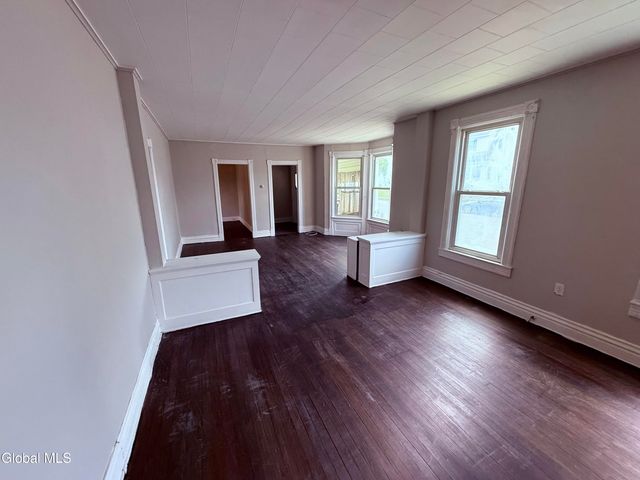 41 110th Street, Troy, NY 12182
