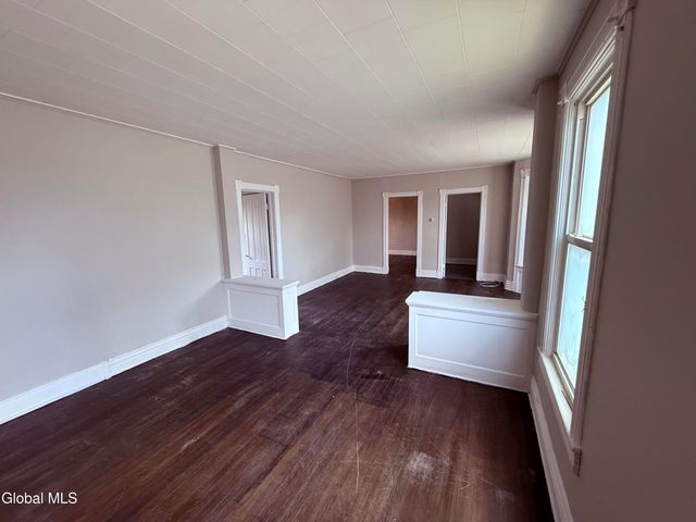 41 110th Street, Troy, NY 12182