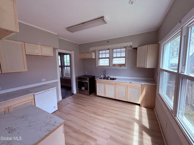 41 110th Street, Troy, NY 12182