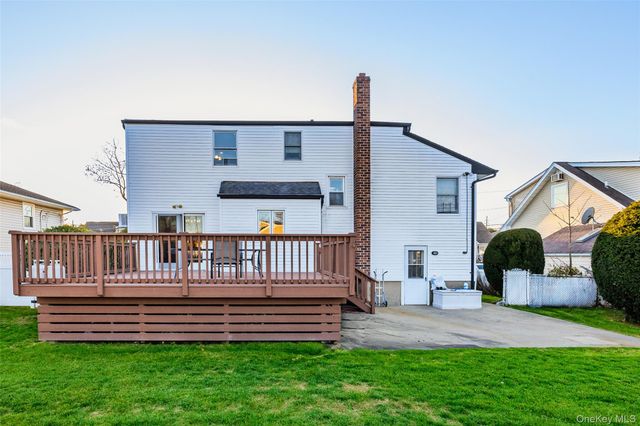 3409 5th Street, Oceanside, NY 11572