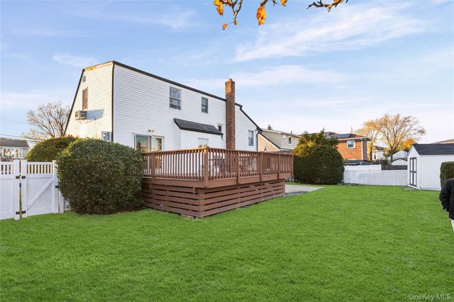 3409 5th Street, Oceanside, NY 11572