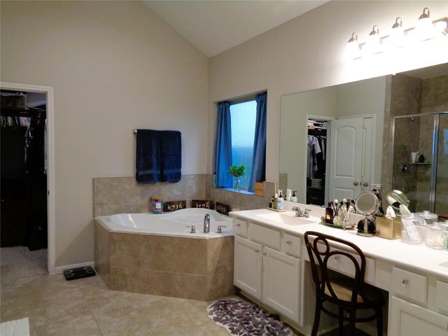 1734 Yaupon Trail Court, Alvin, TX 77511