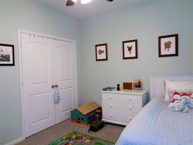 1734 Yaupon Trail Court, Alvin, TX 77511