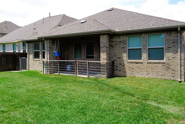 1734 Yaupon Trail Court, Alvin, TX 77511