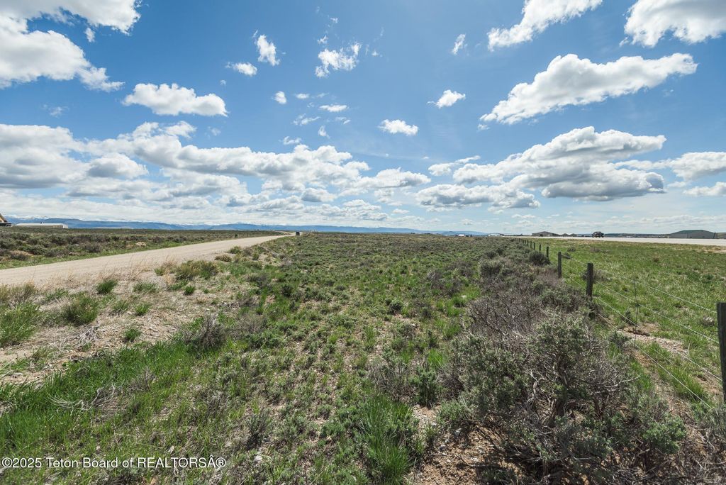LOT 2, BRIDLE BIT LN, Pinedale, WY 82941 photo 3