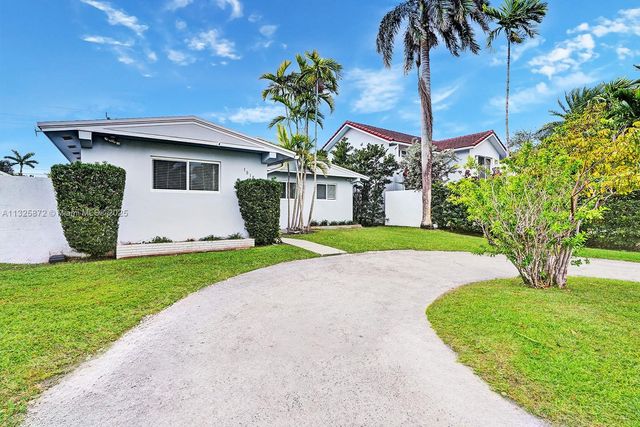1018 Adams St, Hollywood, FL 33019