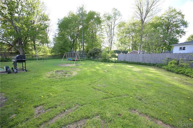 17 Dunham Place, Whitestown, NY 13492