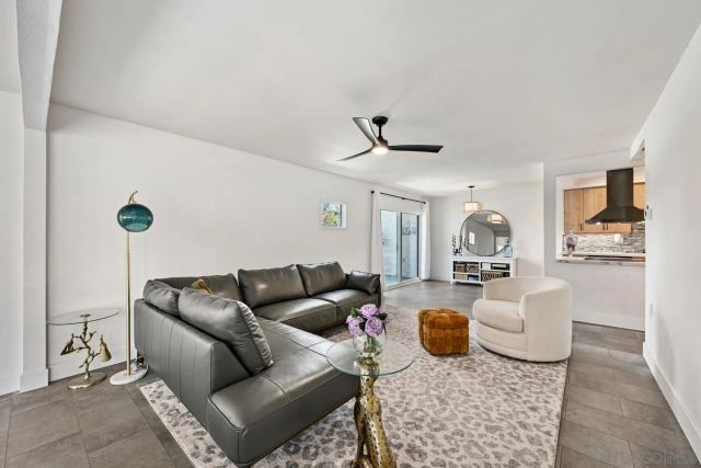 12382 Santiago Rd E, San Diego, CA 92128
