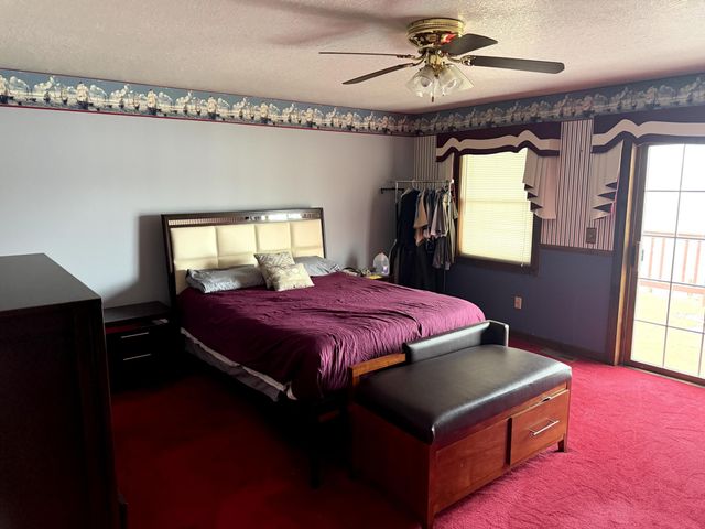 2454 Oakwood Drive, Hillsdale, MI 49242