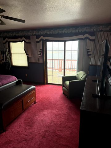 2454 Oakwood Drive, Hillsdale, MI 49242