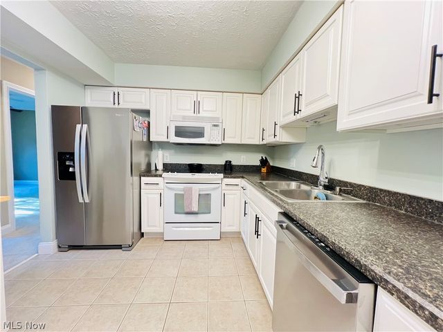 7047 Bristlewood Drive, Concord Twp, OH 44077