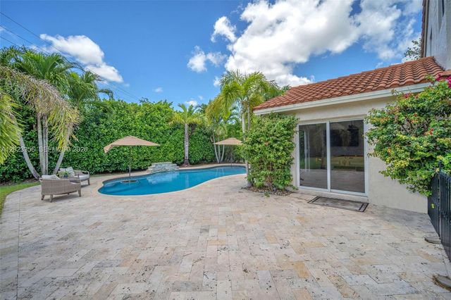 15896 SW 16th Court, Pembroke Pines, FL 33027