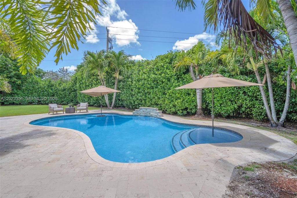 15896 SW 16th Court, Pembroke Pines, FL 33027
