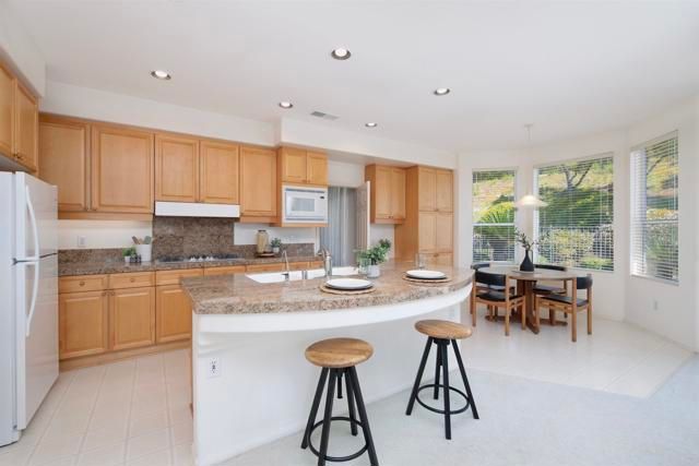 3262 Camino Marzagan, Escondido, CA 92029