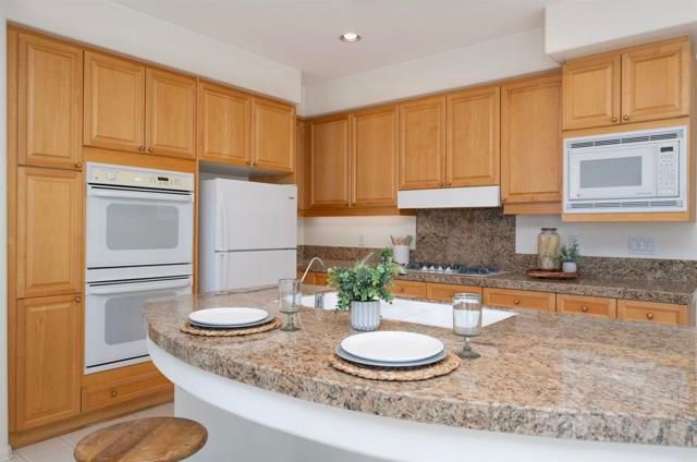 3262 Camino Marzagan, Escondido, CA 92029