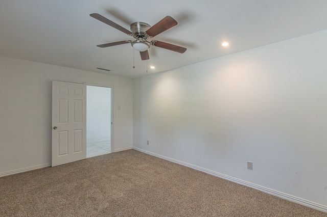 10024 Mill Valley Lane, Dallas, TX 75217