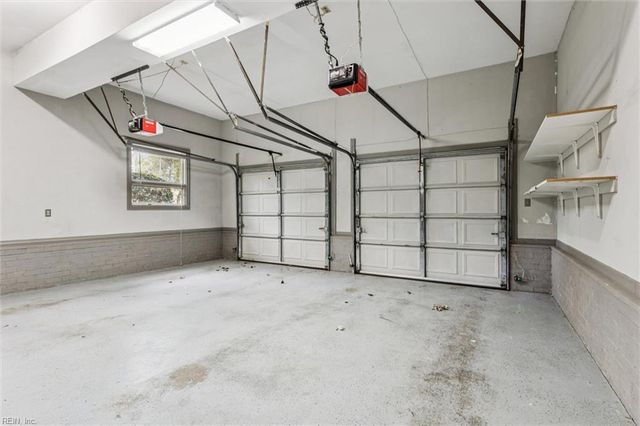 812 Coverdale LN, Virginia Beach, VA 23452