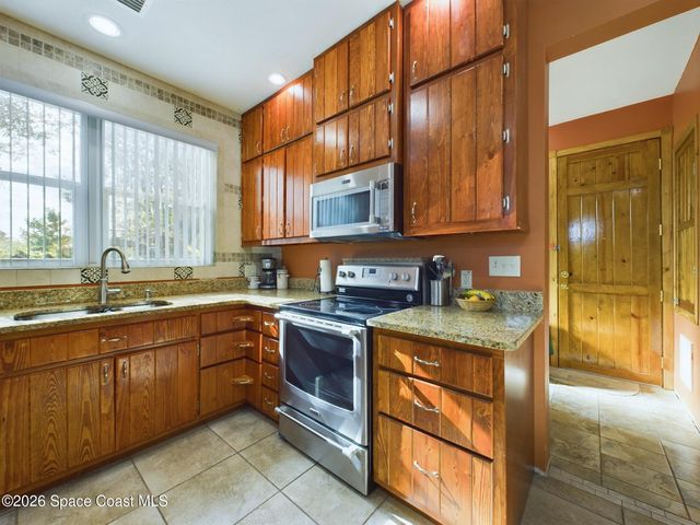 1487 Xavier Avenue SE, Palm Bay, FL 32909