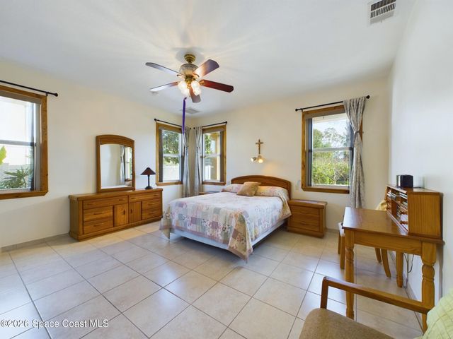 1487 Xavier Avenue SE, Palm Bay, FL 32909