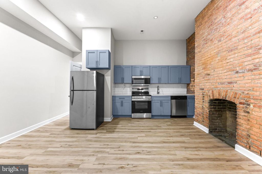 Image 19 of property listing at 1927 SAINT PAUL ST, Baltimore, MD 21218