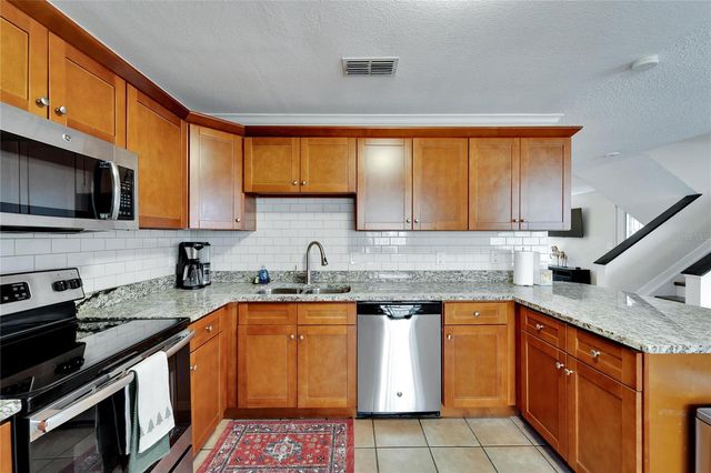 7610 LEON AVENUE, Temple Terrace, FL 33637