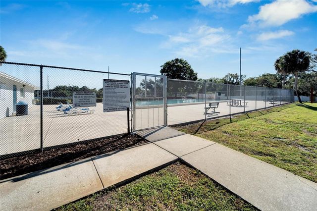 7610 LEON AVENUE, Temple Terrace, FL 33637