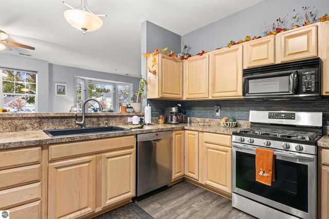 3239 Wexford Drive, Traverse City, MI 49685