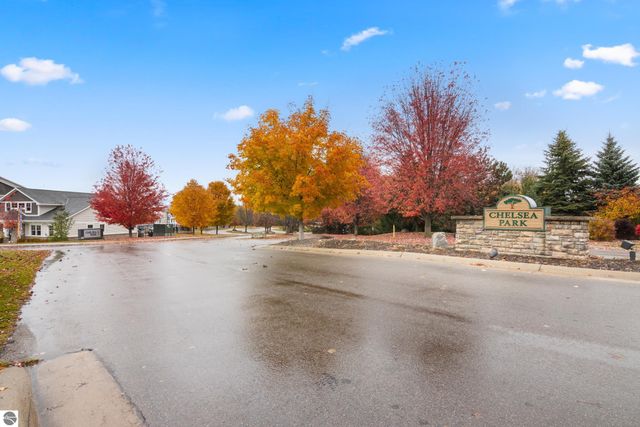 3239 Wexford Drive, Traverse City, MI 49685