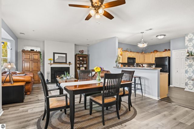 3239 Wexford Drive, Traverse City, MI 49685