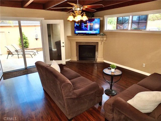 3903 N Studebaker, Long Beach, CA 90808