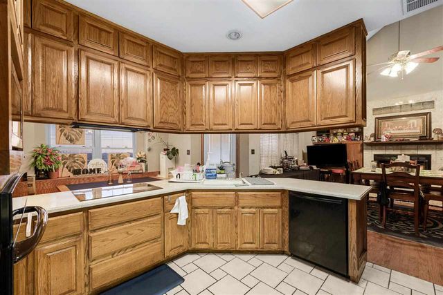 12 NW Valley Ridge Rd, Lawton, OK 73505