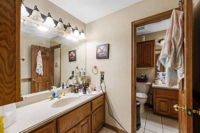 12 NW Valley Ridge Rd, Lawton, OK 73505