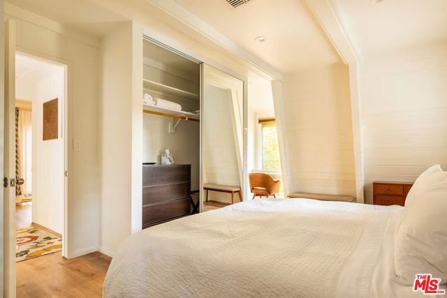 24310 Altdorf Drive, Crestline, CA 92325