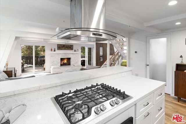 24310 Altdorf Drive, Crestline, CA 92325