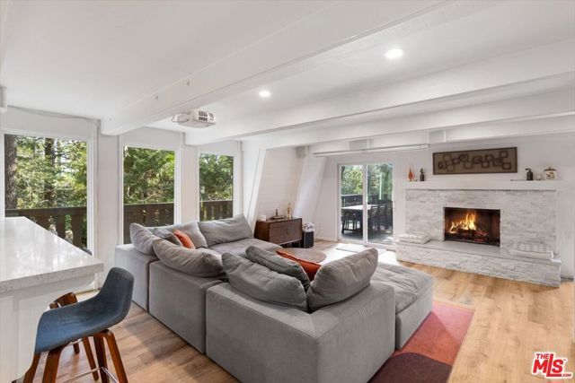 24310 Altdorf Drive, Crestline, CA 92325