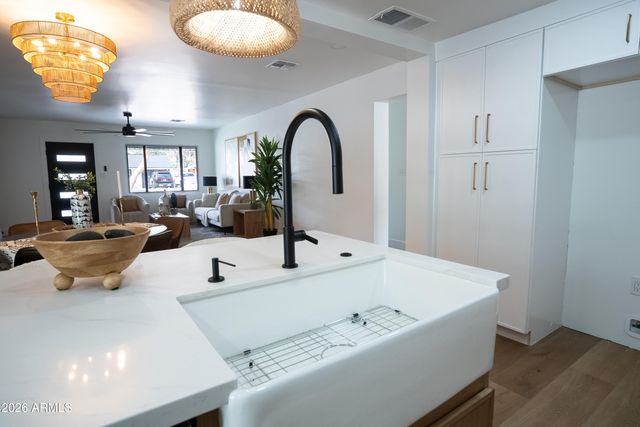 2623 E PIERSON Street, Phoenix, AZ 85016