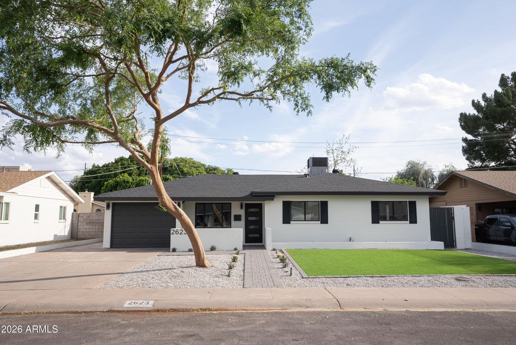 2623 E PIERSON Street, Phoenix, AZ 85016