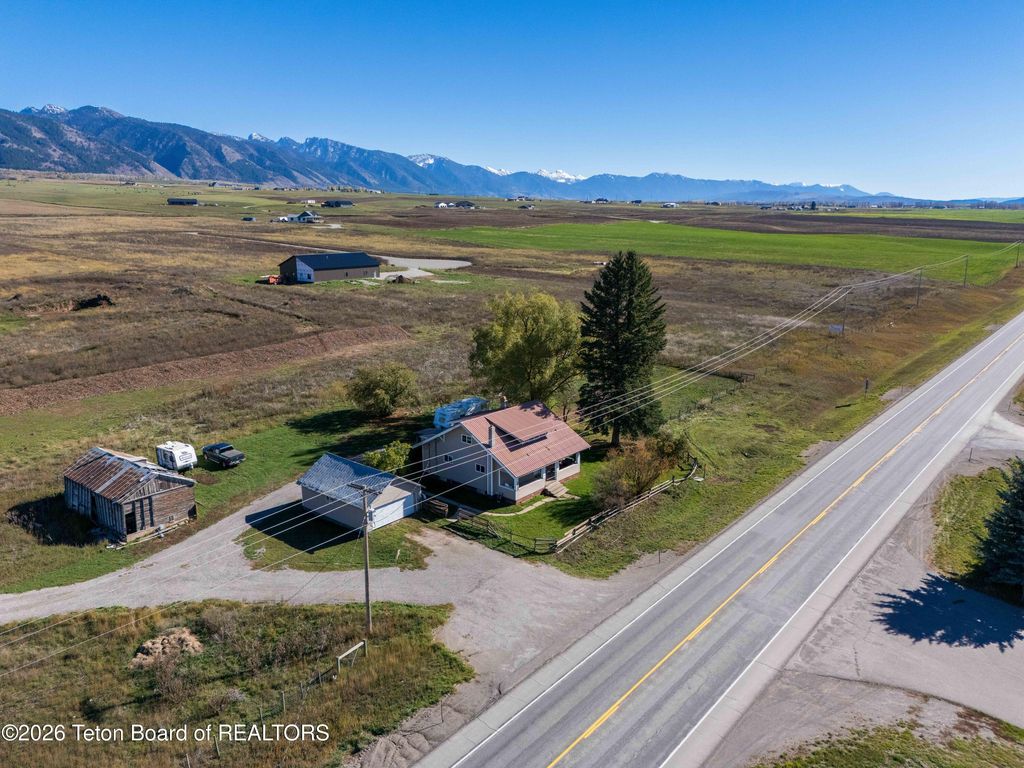 105298 US HIGHWAY 89, Etna, WY 83118 photo 2
