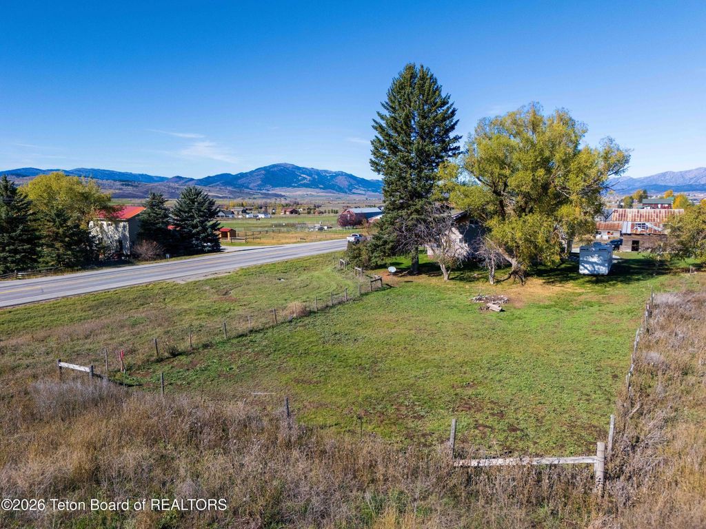 105298 US HIGHWAY 89, Etna, WY 83118 photo 4